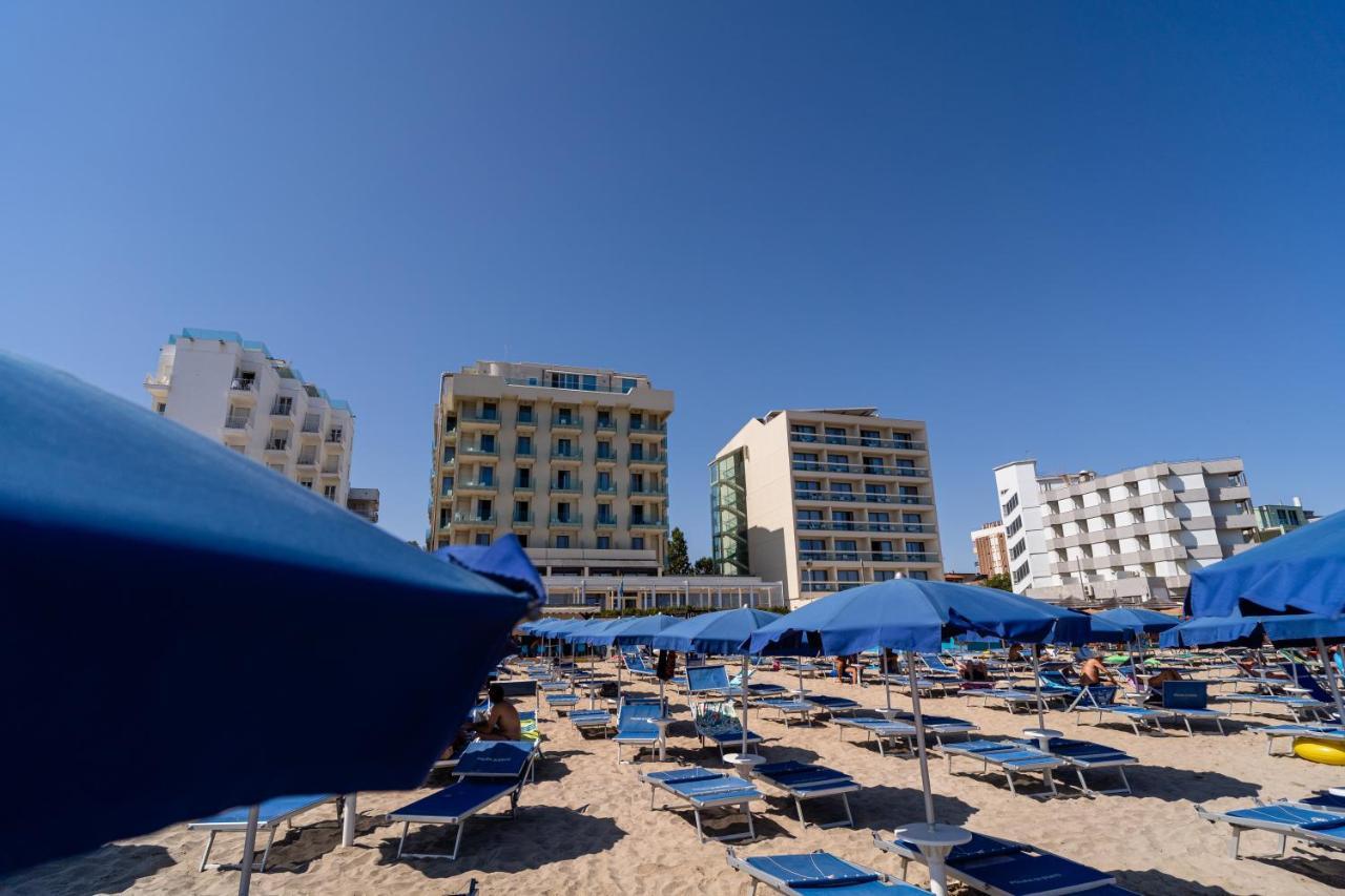 Nautilus Family Hotel Pesaro Esterno foto