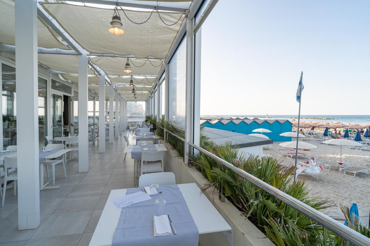 Nautilus Family Hotel Pesaro Esterno foto