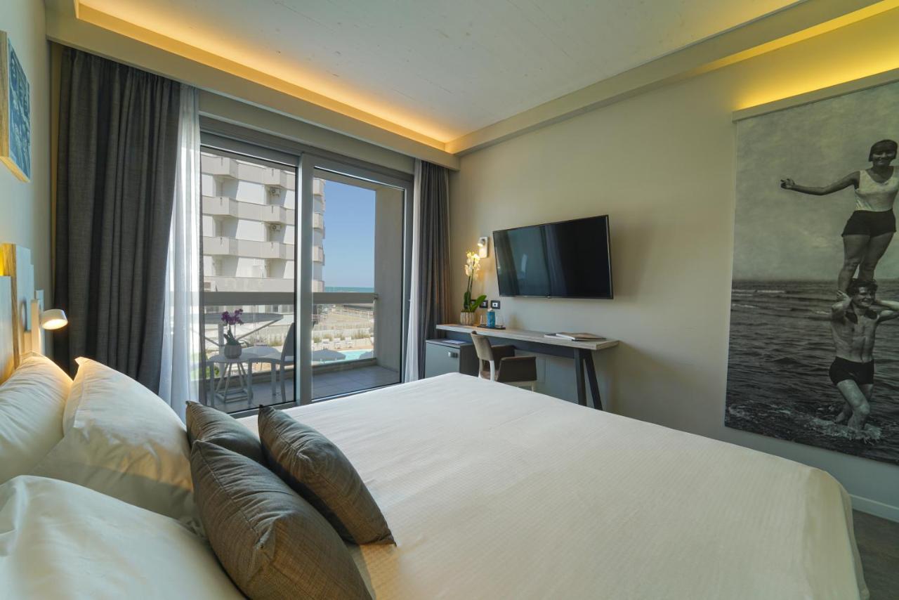 Nautilus Family Hotel Pesaro Esterno foto