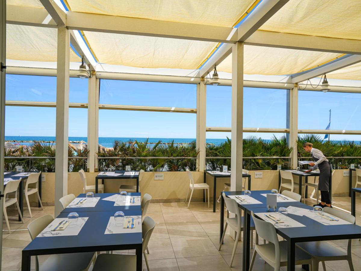 Nautilus Family Hotel Pesaro Esterno foto