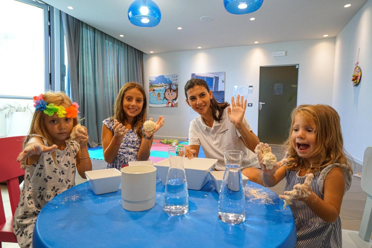 Nautilus Family Hotel Pesaro Esterno foto